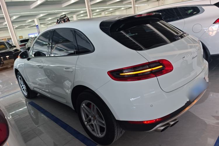 Used Porsche Macan 2017 Macan 2.0T Exterior 3