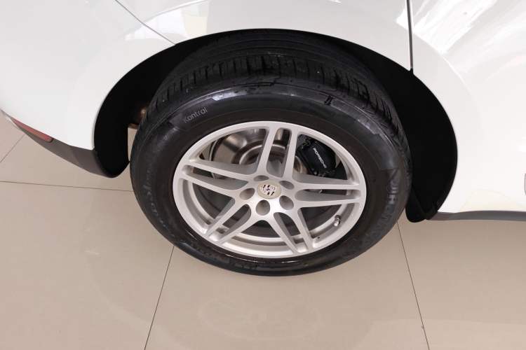 Used Porsche Macan 2017 Macan 2.0T Exterior 3