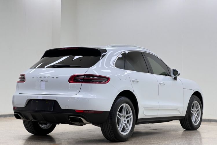 Used Porsche Macan 2017 Macan 2.0T Exterior 3