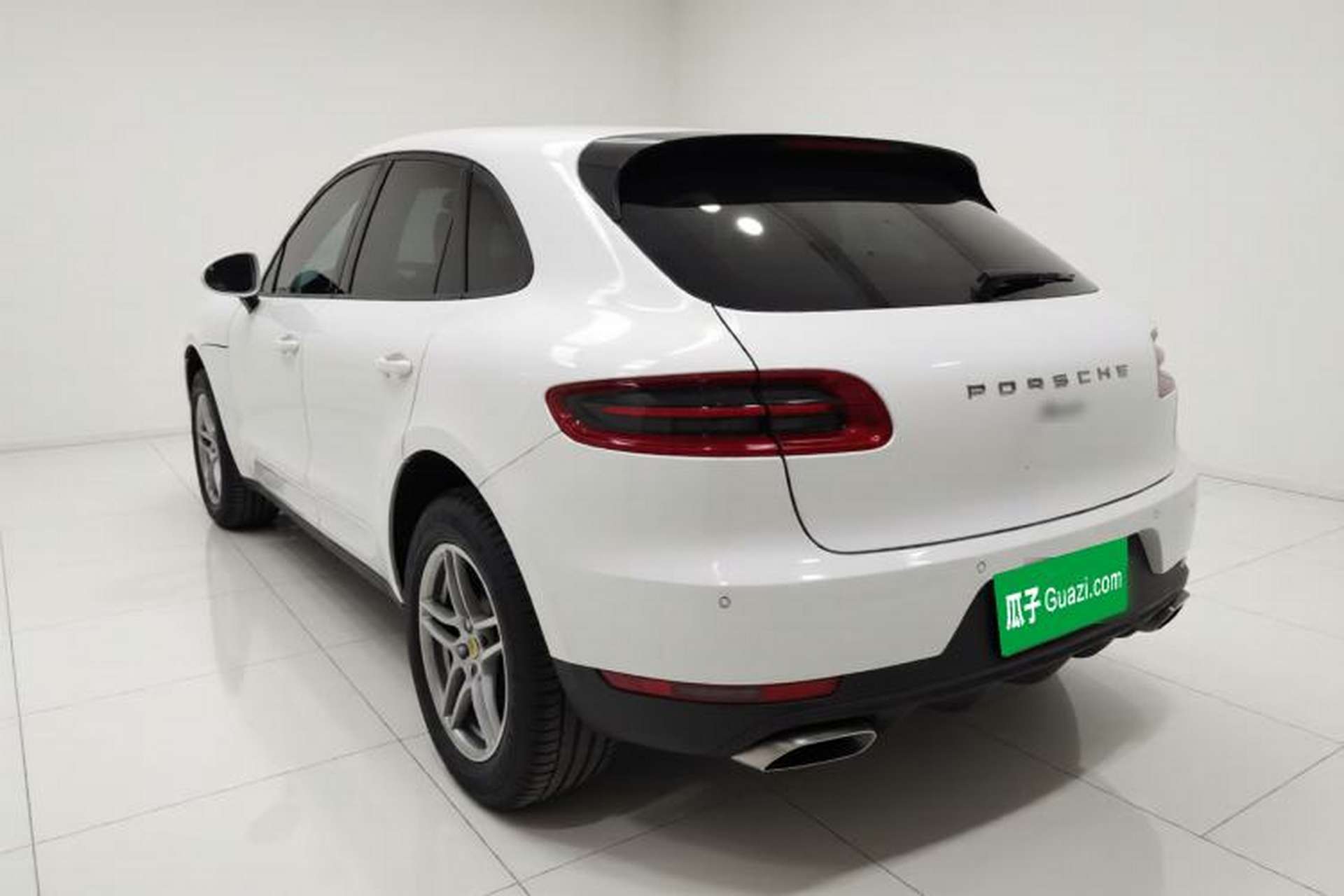 Used Porsche Macan 2017 Macan 2.0T Exterior 3