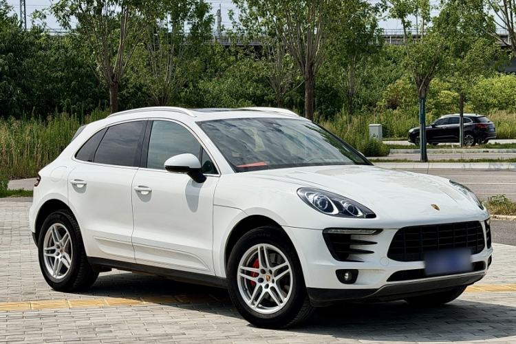 Used Porsche Macan 2017 Macan 2.0T Exterior 3