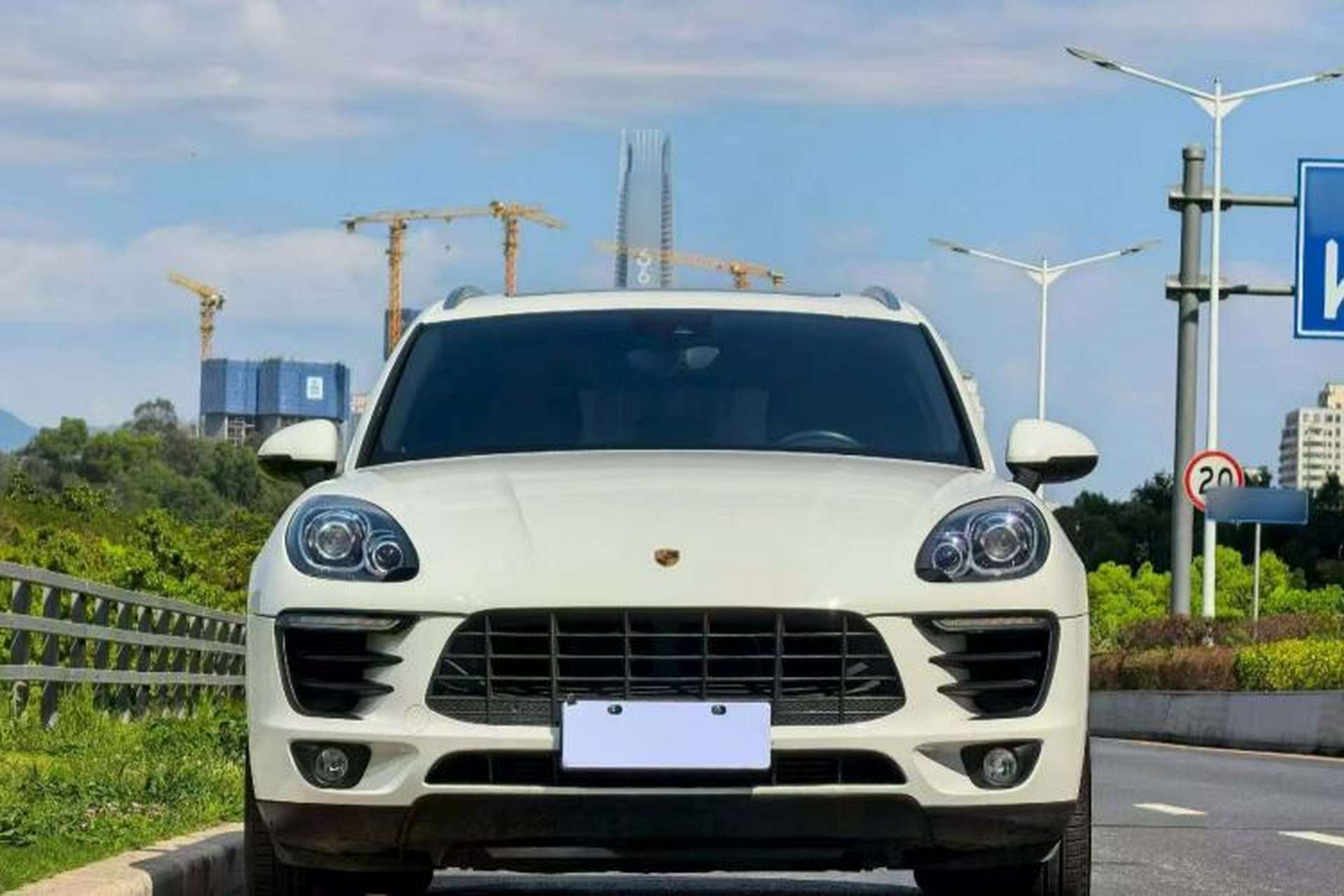 Used Porsche Macan 2017 Macan 2.0T Exterior 3
