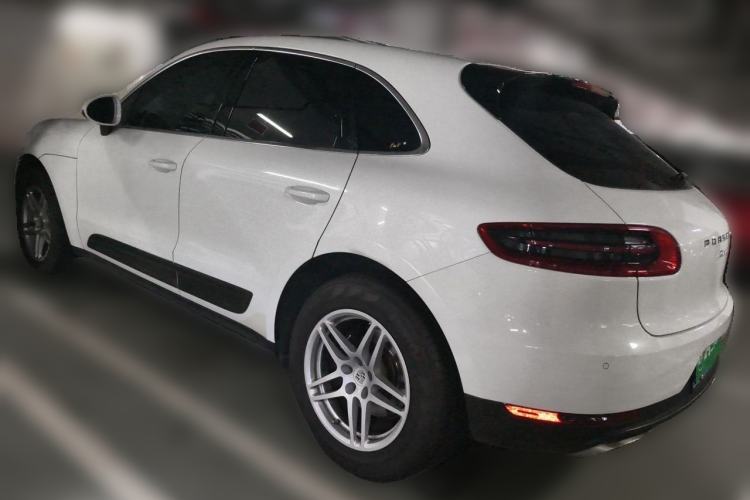 Used Porsche Macan 2017 Macan 2.0T Exterior 3