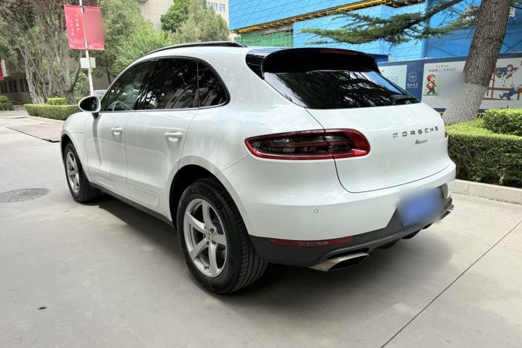 Used Porsche Macan 2017 Macan 2.0T Exterior 3