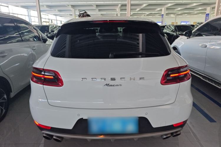 Used Porsche Macan 2017 Macan 2.0T Exterior 4