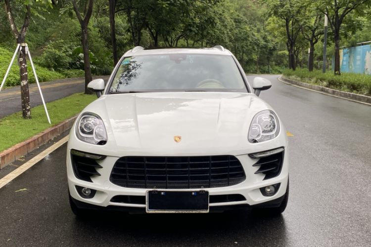 Used Porsche Macan 2017 Macan 2.0T Exterior 4
