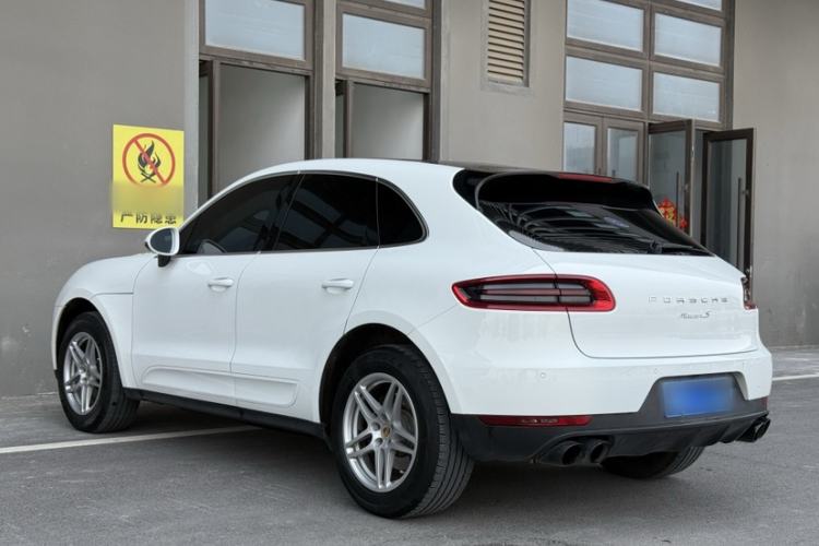 Used Porsche Macan 2017 Macan 2.0T Exterior 4