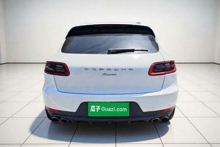Used Porsche Macan 2017 Macan 2.0T Exterior 4