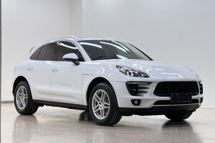 Used Porsche Macan 2017 Macan 2.0T Exterior 4