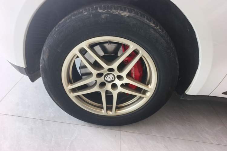 Used Porsche Macan 2017 Macan S 3.0T Exterior 4
