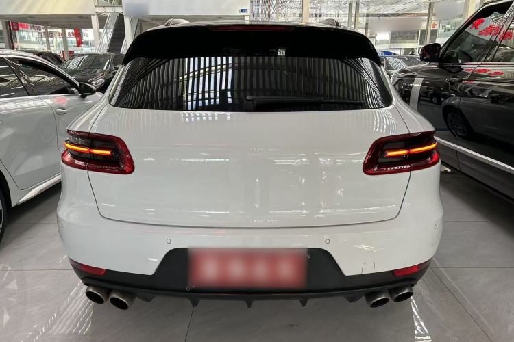 Used Porsche Macan 2017 Macan 2.0T Exterior 4