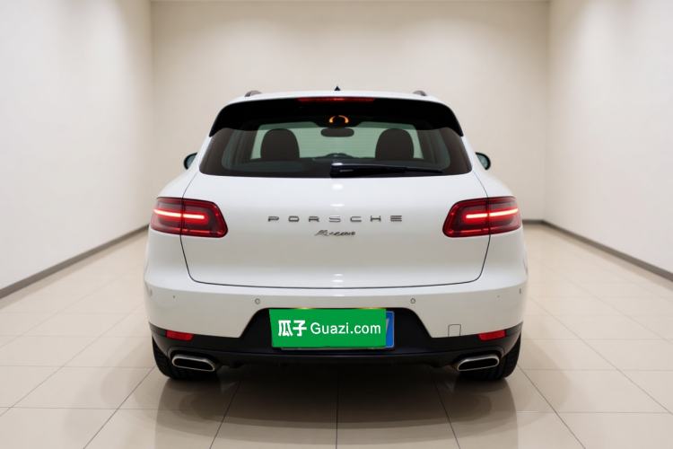 Used Porsche Macan 2017 Macan 2.0T Exterior 4