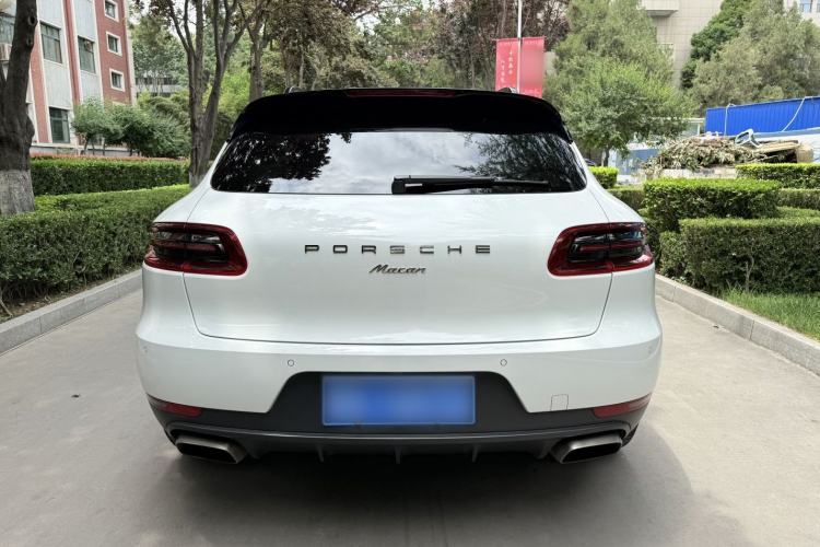 Used Porsche Macan 2017 Macan 2.0T Exterior 4