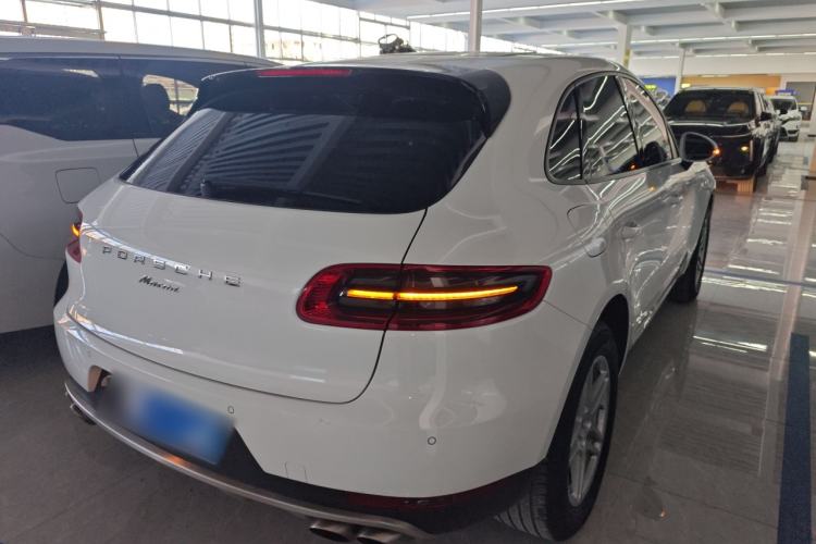 Used Porsche Macan 2017 Macan 2.0T Exterior 5