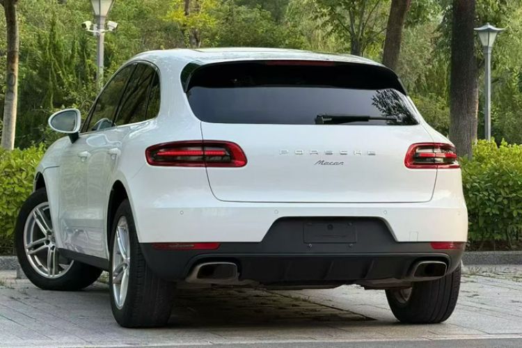 Used Porsche Macan 2017 Macan 2.0T Exterior 5