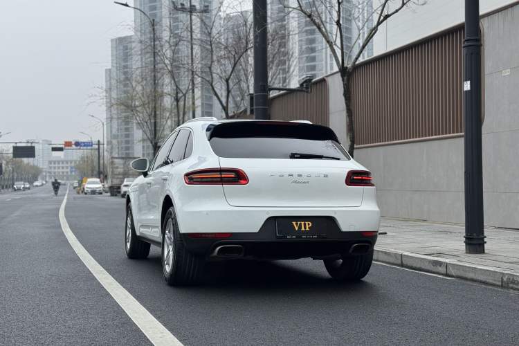 Used Porsche Macan 2017 Macan 2.0T Exterior 5