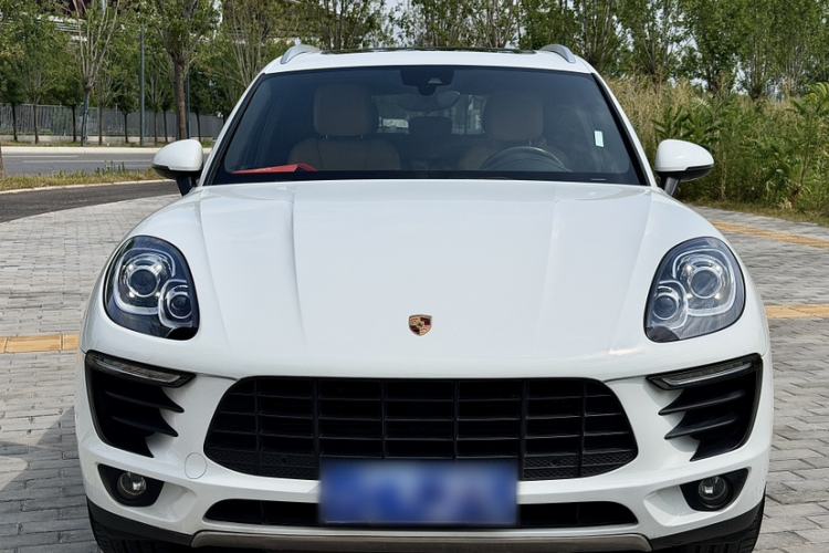 Used Porsche Macan 2017 Macan 2.0T Exterior 5