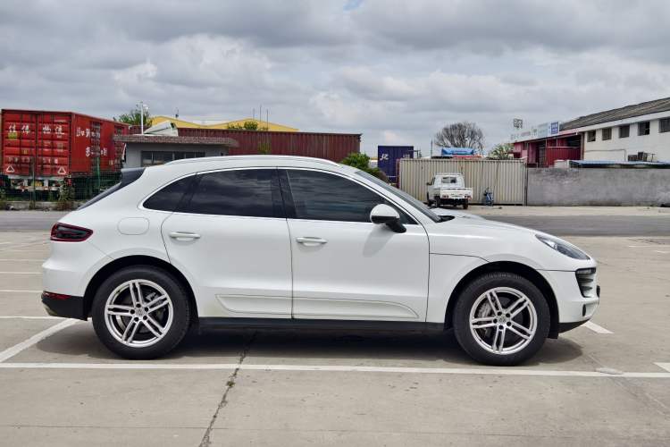 Used Porsche Macan 2017 Macan S 3.0T Exterior 5