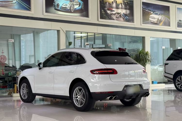 Used Porsche Macan 2017 Macan 2.0T Exterior 6