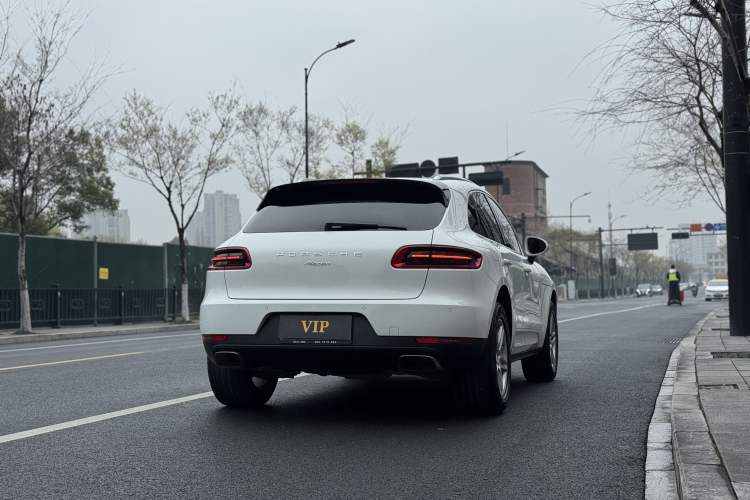 Used Porsche Macan 2017 Macan 2.0T Exterior 6