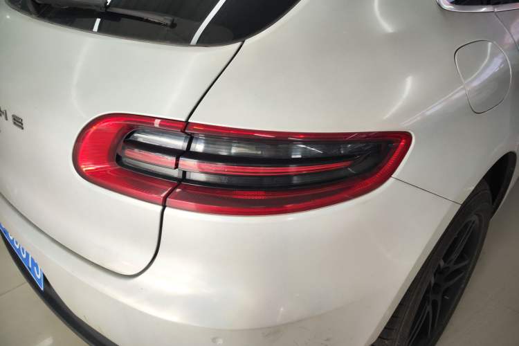 Used Porsche Macan 2017 Macan S 3.0T Exterior 6