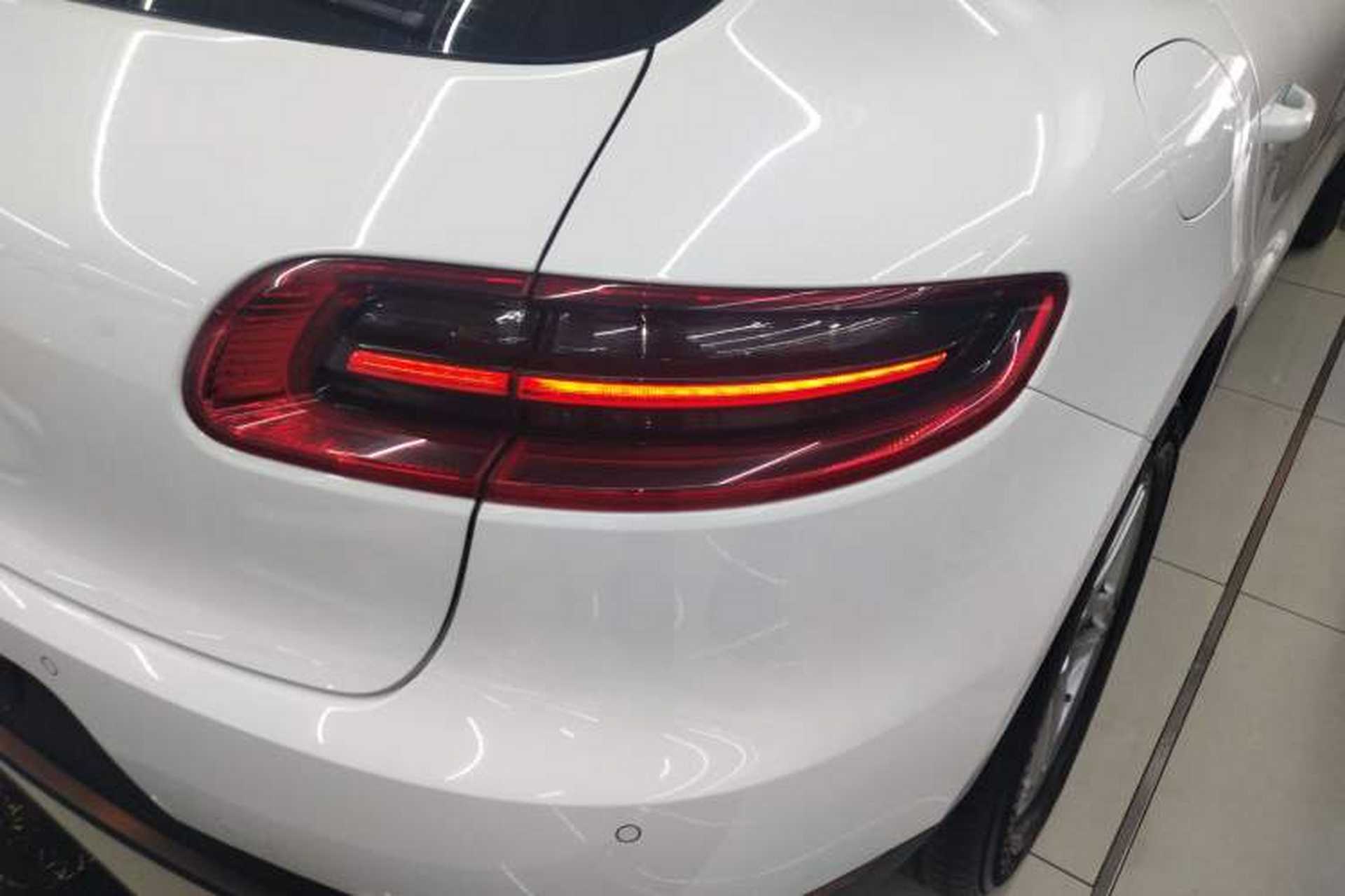 Used Porsche Macan 2017 Macan 2.0T Exterior 6
