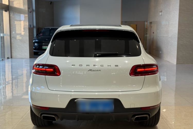 Used Porsche Macan 2017 Macan 2.0T Exterior 6
