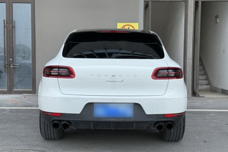 Used Porsche Macan 2017 Macan 2.0T Exterior 7