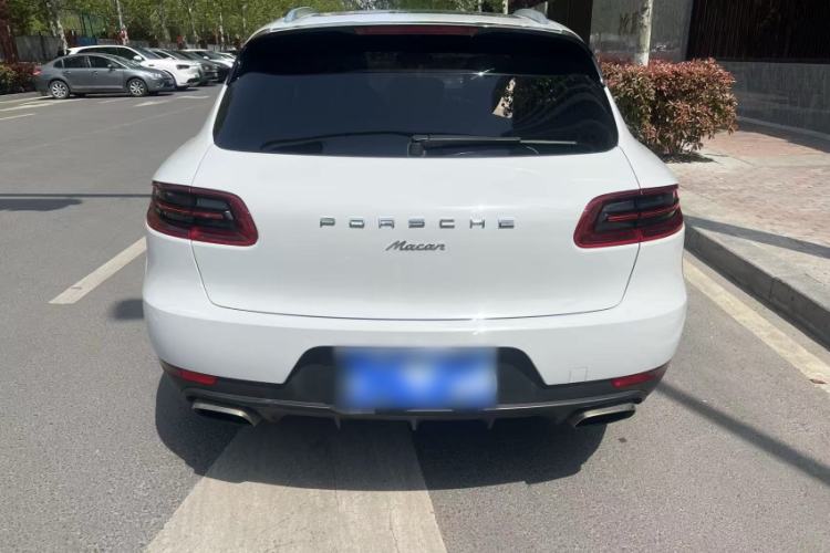 Used Porsche Macan 2017 Macan 2.0T Exterior 7