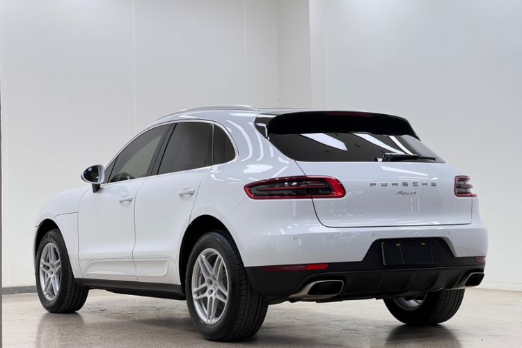 Used Porsche Macan 2017 Macan 2.0T Exterior 7