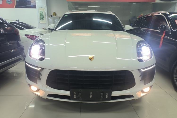 Used Porsche Macan 2017 Macan 2.0T Front