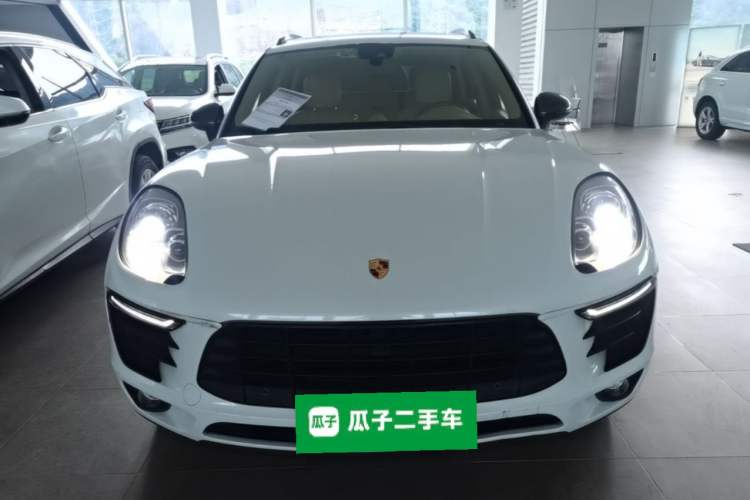 Used Porsche Macan 2017 Macan 2.0T Front