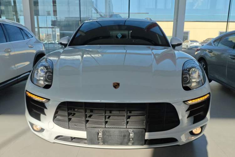 Used Porsche Macan 2017 Macan 2.0T Front