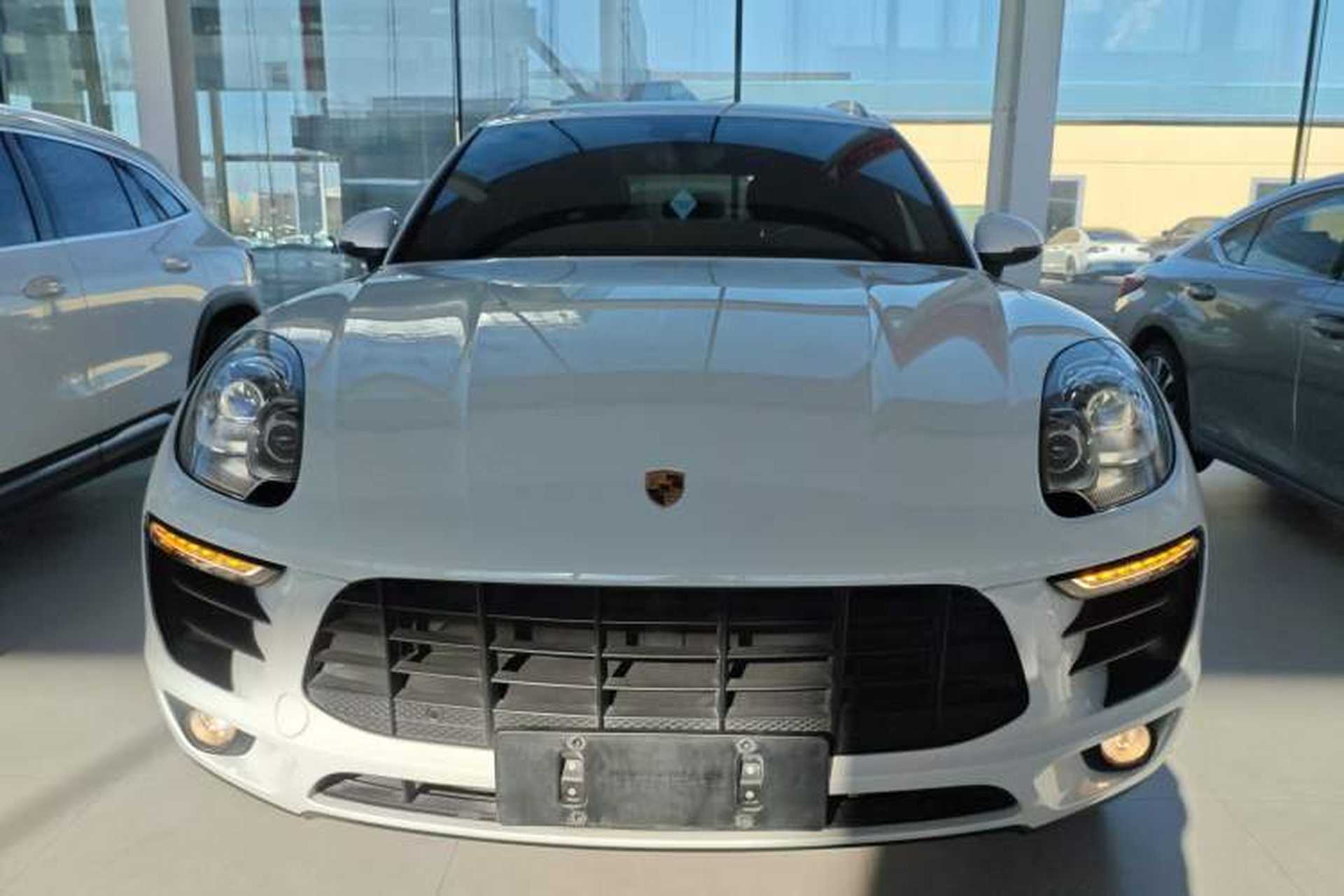 Used Porsche Macan 2017 Macan 2.0T Front