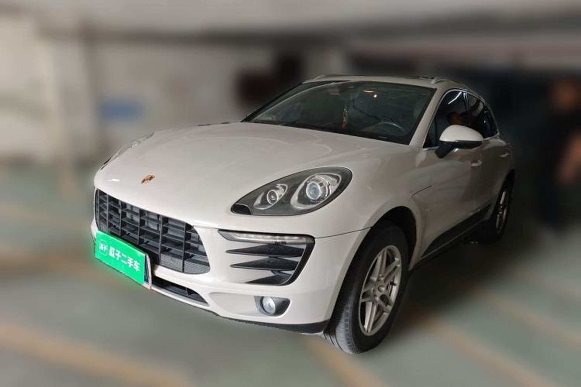 Used Porsche Macan 2017 Macan 2.0T Front Left 45 Deg