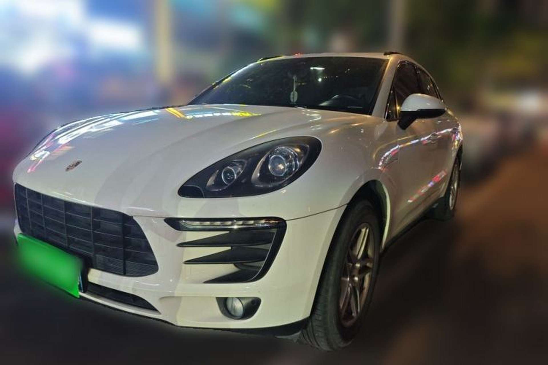 Used Porsche Macan 2017 Macan 2.0T Front Left 45 Deg