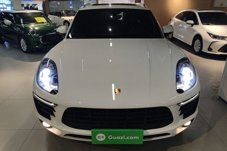 Used Porsche Macan 2017 Macan 2.0T Front
