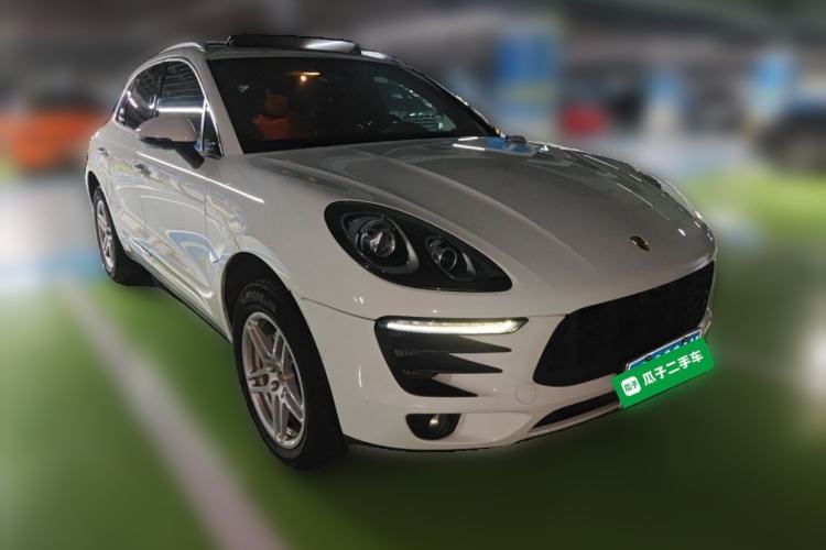 Used Porsche Macan 2017 Macan S 3.0T Front Right 45 Deg