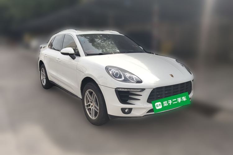 Used Porsche Macan 2017 Macan 2.0T Front Right 45 Deg