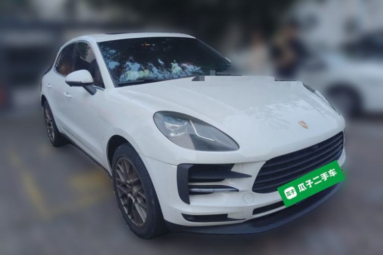 Used Porsche Macan 2017 Macan S 3.0T Front Right 45 Deg
