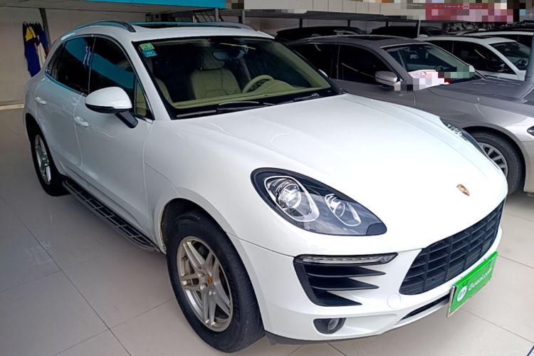 Used Porsche Macan 2017 Macan 2.0T Front Right 45 Deg