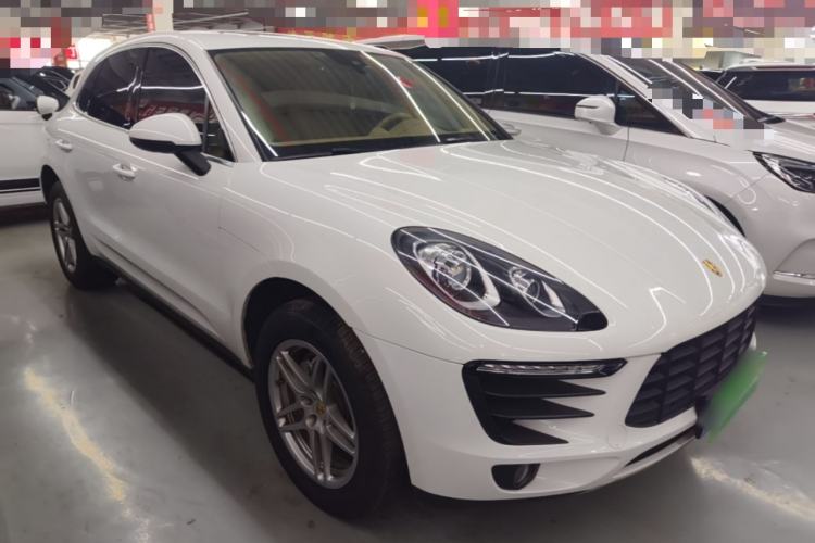 Used Porsche Macan 2017 Macan S 3.0T Front Right 45 Deg