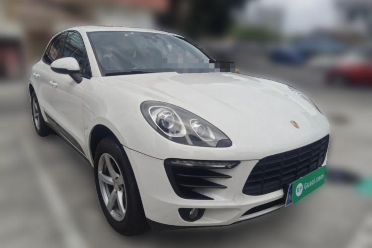 Used Porsche Macan 2017 Macan 2.0T Front Right 45 Deg