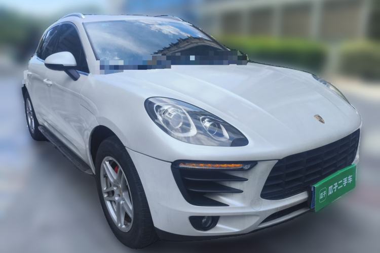 Used Porsche Macan 2017 Macan 2.0T Front Right 45 Deg