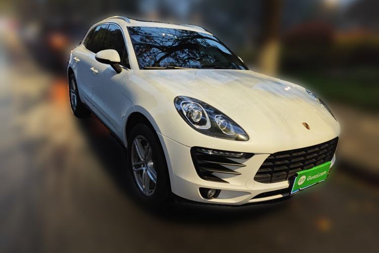Used Porsche Macan 2017 Macan S 3.0T Front Right 45 Deg