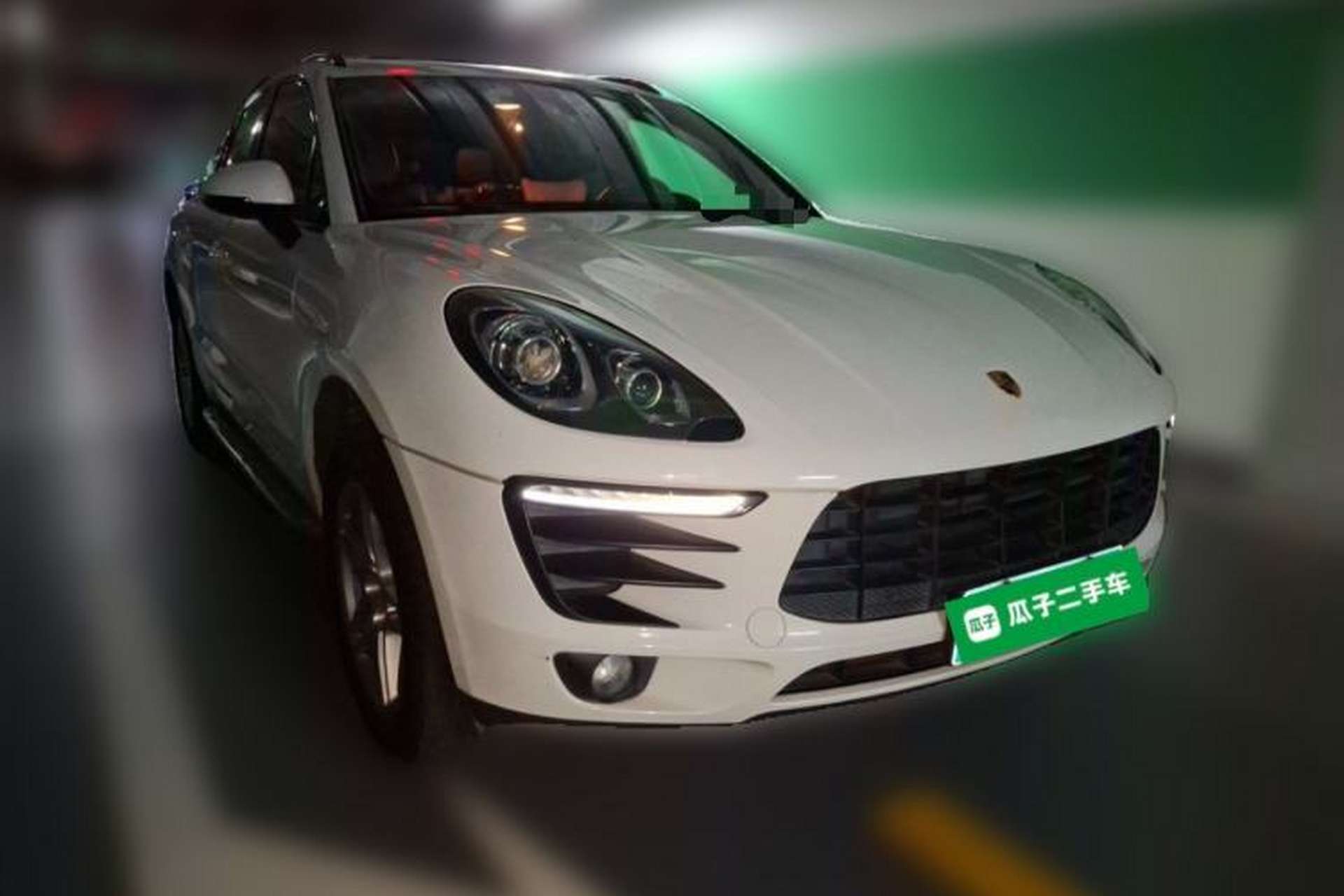 Used Porsche Macan 2017 Macan 2.0T Front Right 45 Deg