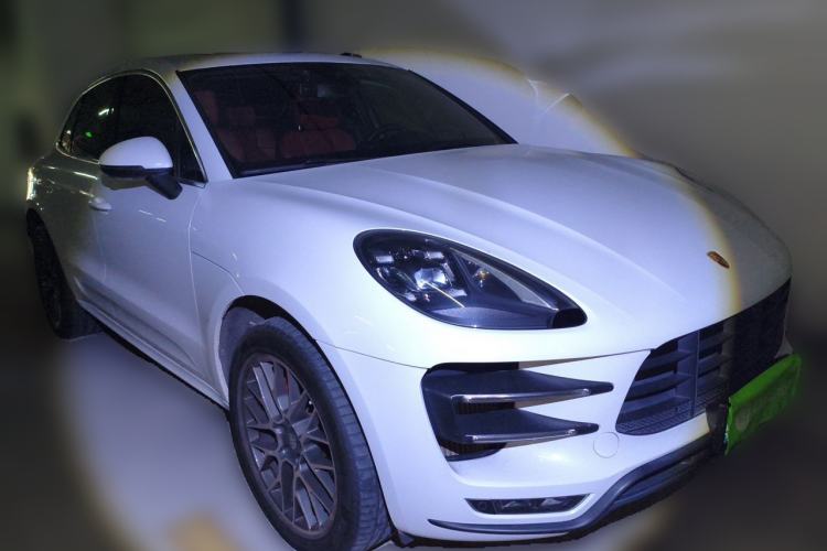 Used Porsche Macan 2017 Macan Turbo 3.6T Front Right 45 Deg