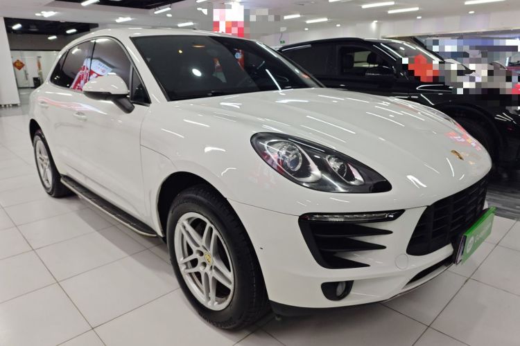 Used Porsche Macan 2017 Macan 2.0T Front Right 45 Deg