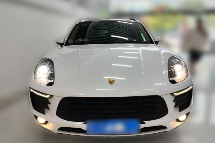 Used Porsche Macan 2017 Macan 2.0T Front