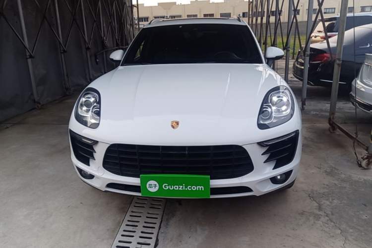Used Porsche Macan 2017 Macan 2.0T Front